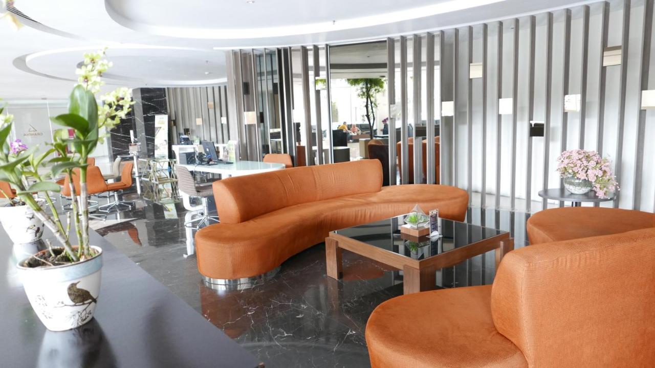 Grandia Hotel Bandung Exteriör bild