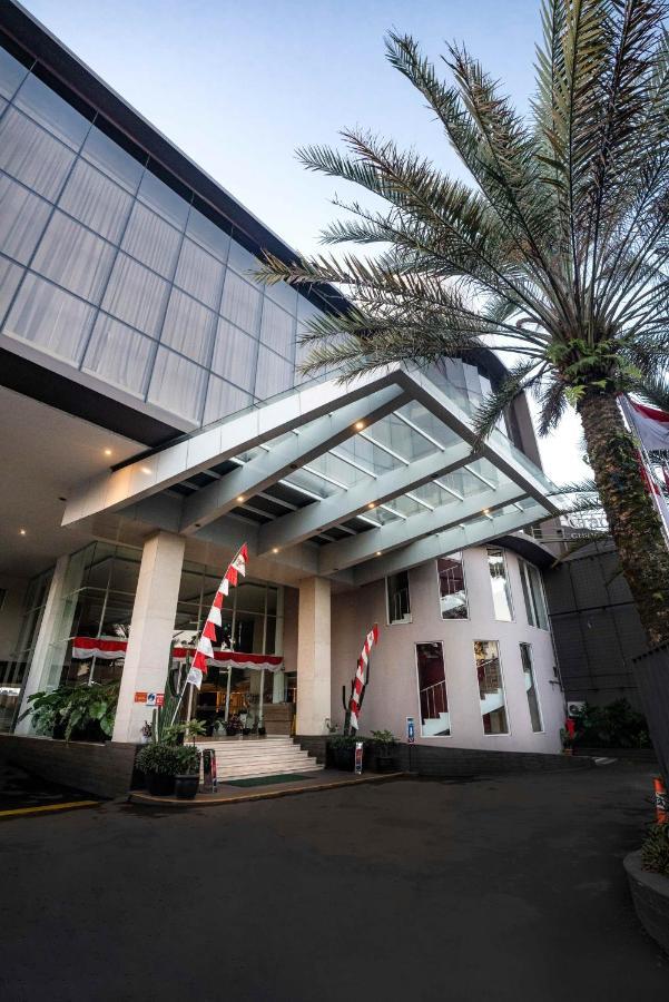Grandia Hotel Bandung Exteriör bild