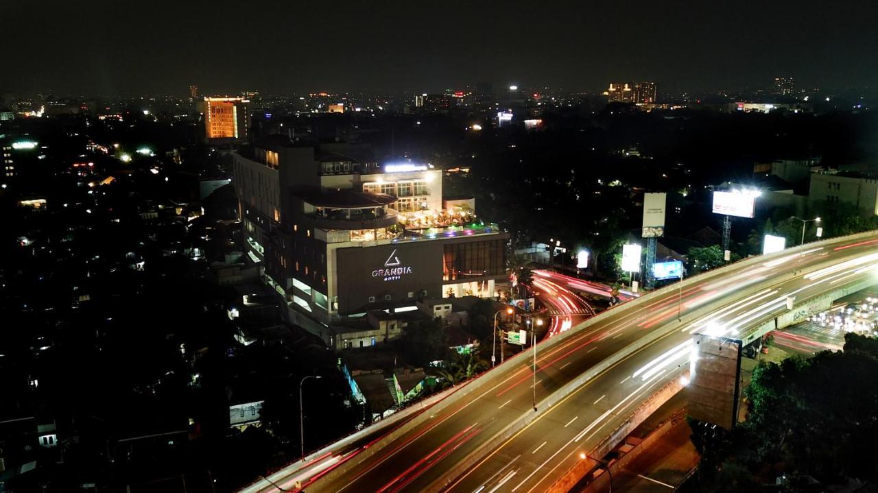 Grandia Hotel Bandung Exteriör bild