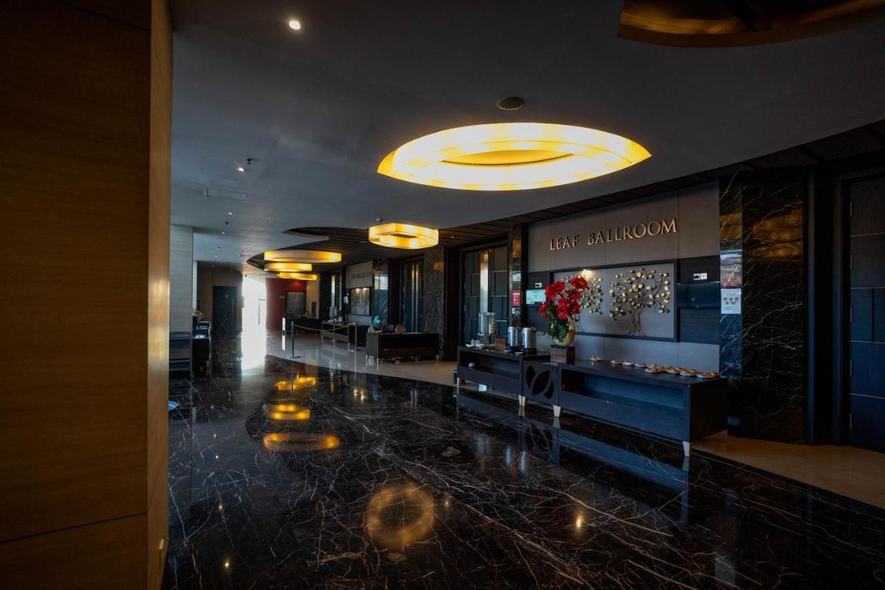 Grandia Hotel Bandung Exteriör bild