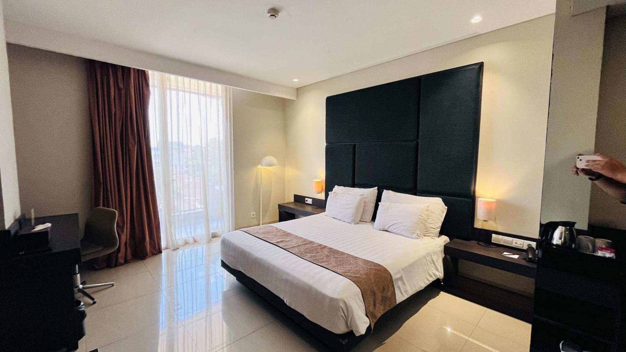 Grandia Hotel Bandung Exteriör bild