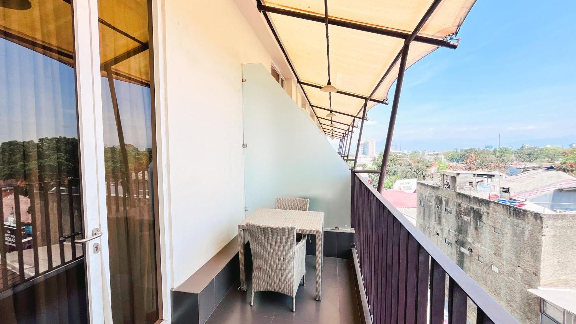 Grandia Hotel Bandung Exteriör bild